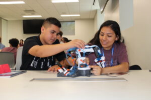 TESI Students building robot at engineering school